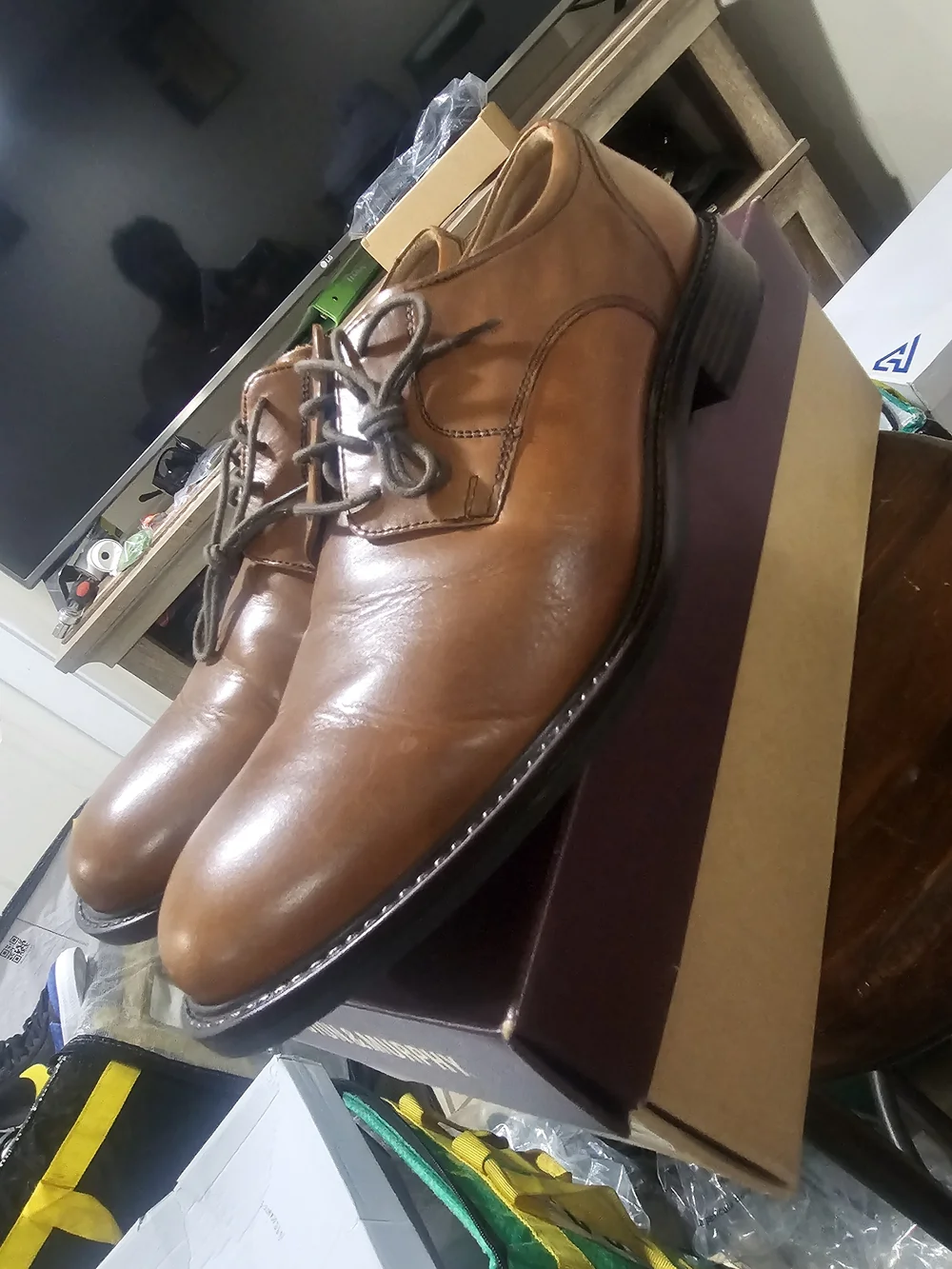 Johnston & Murphy Tan Leather Oxford Lace-Up Shoes